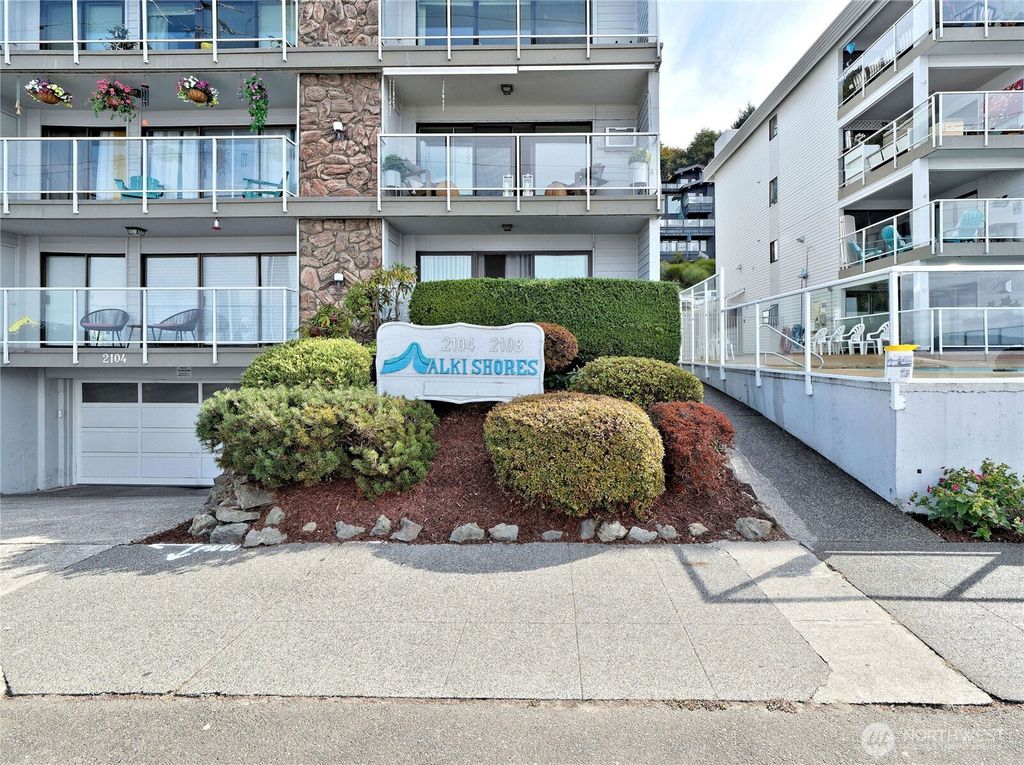 Photo of 2104 Alki Avenue SW #205, Seattle, WA 98116 (MLS # 2439954)