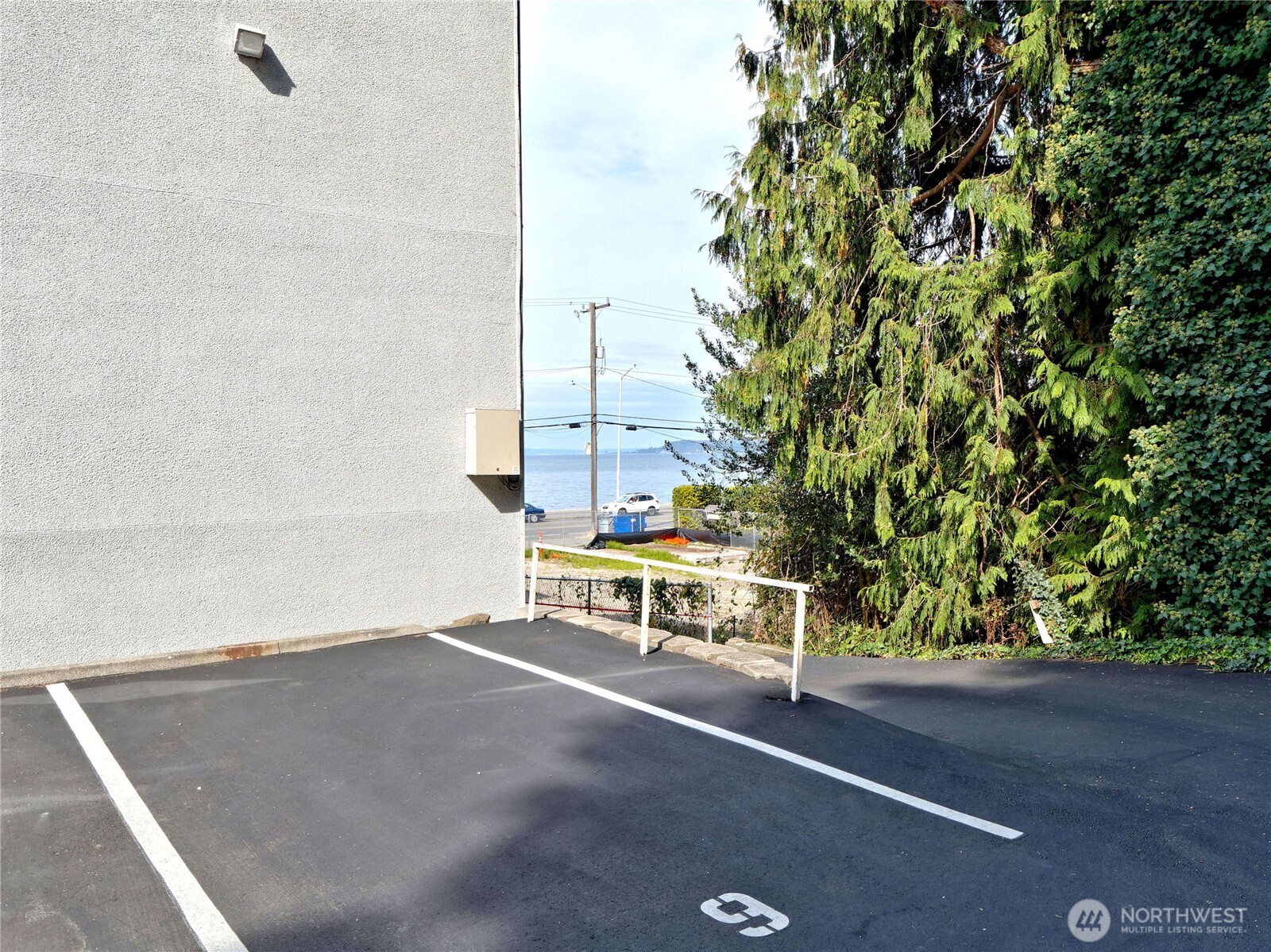 Seattle, Washington 98116, United States, 2 Bedrooms Bedrooms, ,2 BathroomsBathrooms,Residential,Active,232336