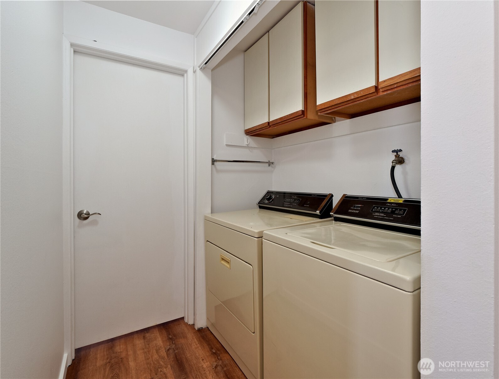 Seattle, Washington 98116, United States, 2 Bedrooms Bedrooms, ,2 BathroomsBathrooms,Residential,Active,232336