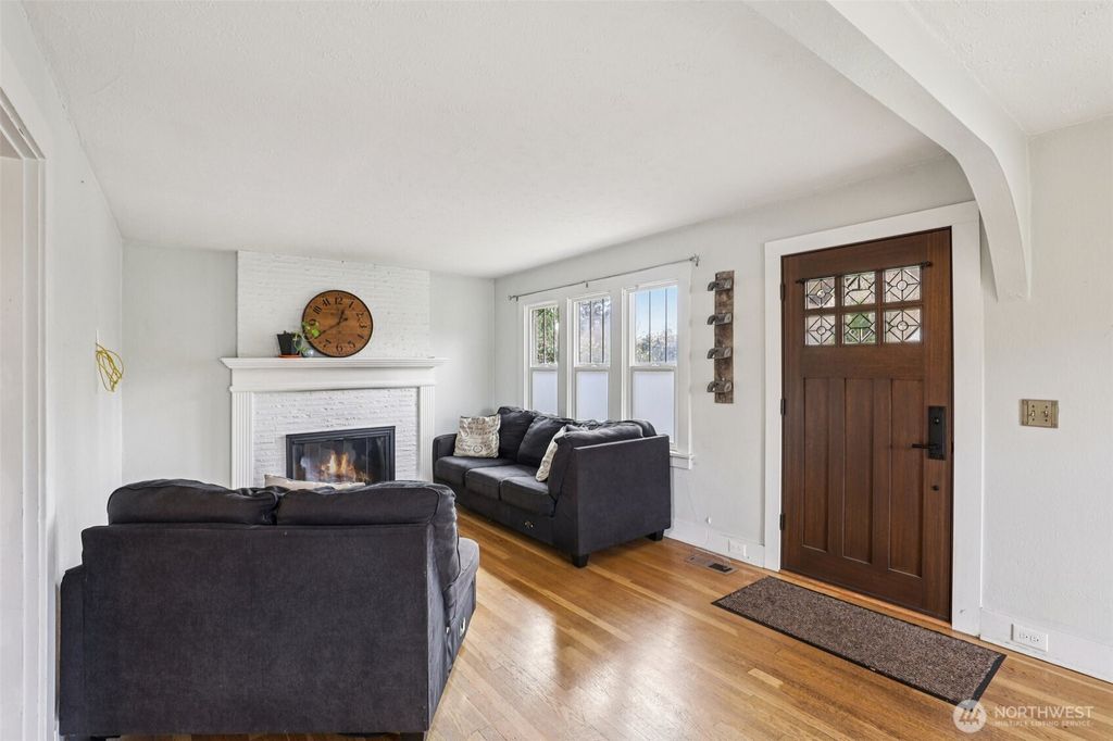 Photo of 3315 G Street, Vancouver, WA 98663 (MLS # 2486029)