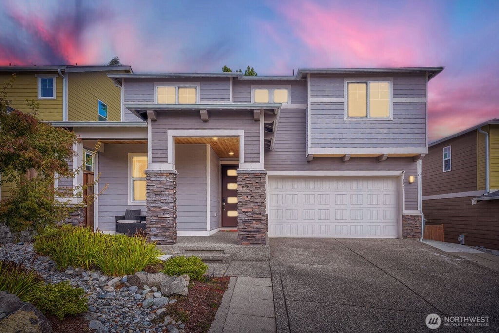 Photo of 1030 S 195th Place, Des Moines, WA 98148 (MLS # 2586283)