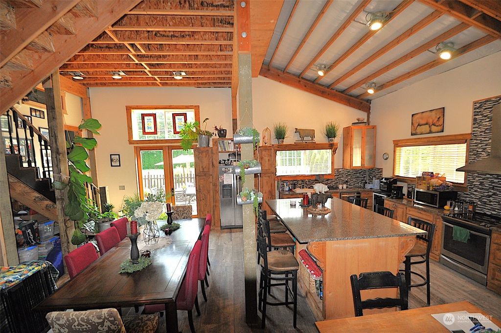 Photo of 24405 NE 80 Street, Redmond, WA 98053 (MLS # 2273581)