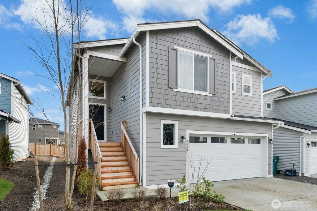 Photo of 8430 32nd Place NE, Marysville, WA 98270 (MLS # 2485358)