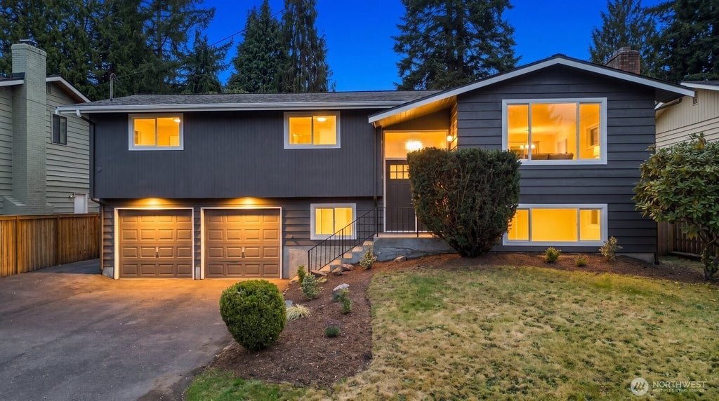 Photo of 321 NW 182nd Street, Shoreline, WA 98177 (MLS # 2583290)
