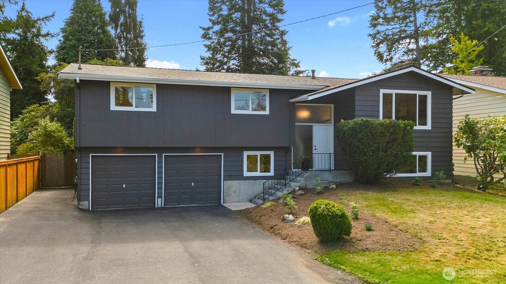 Photo of 321 NW 182nd Street, Shoreline, WA 98177 (MLS # 2583290)