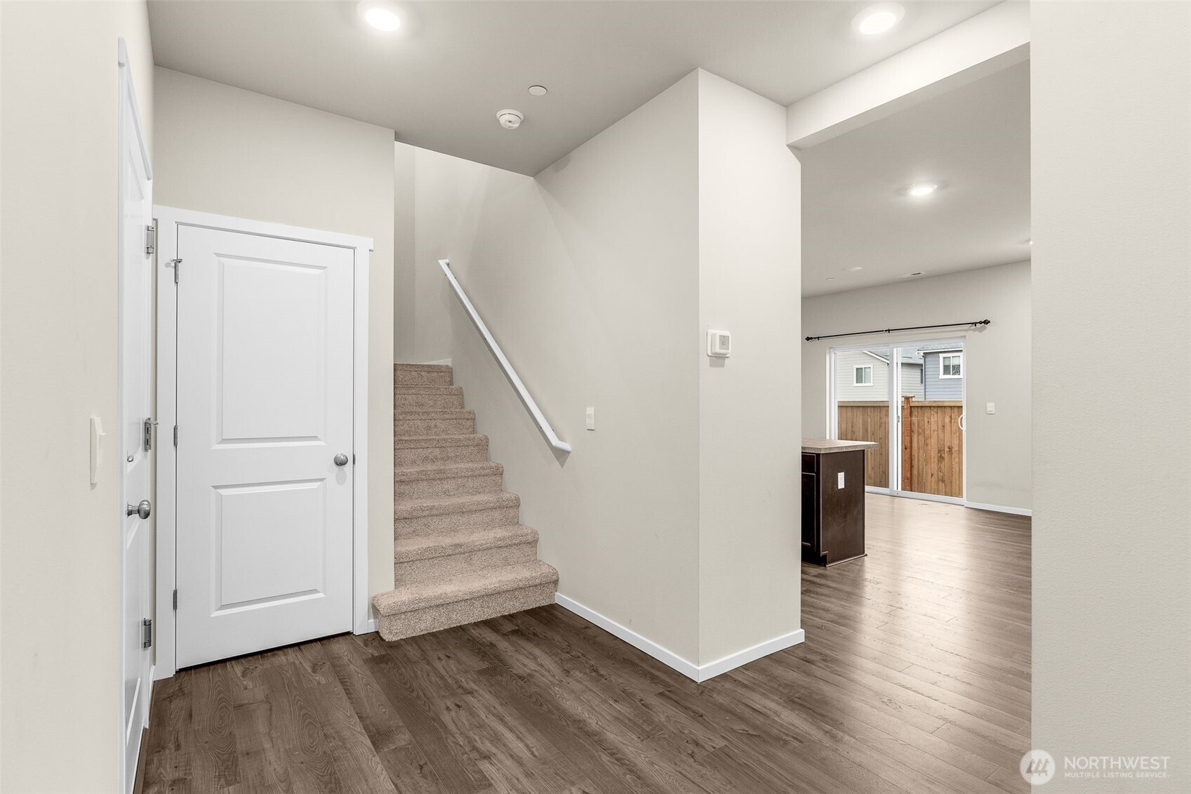 10957 188th Street E