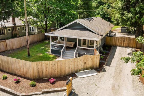 Photo of 18925 276th Avenue SE, Issaquah, WA 98027 (MLS # 2524494)