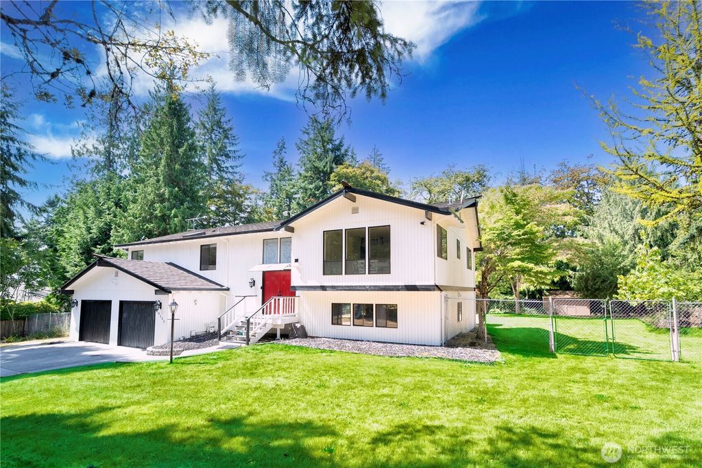 Photo of 28255 105TH Avenue SE, Auburn, WA 98092 (MLS # 2418286)