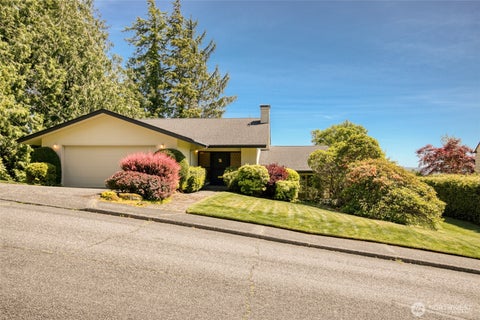 Photo of 1300 Bel Aire Avenue, Aberdeen, WA 98520 (MLS # 2546734)