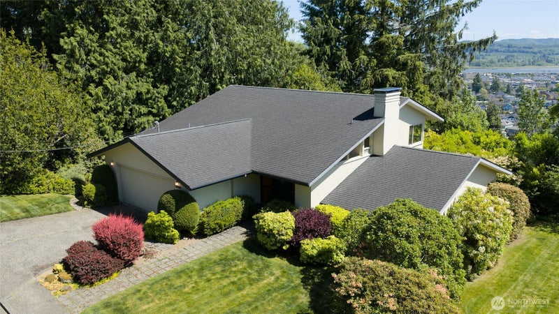 1300 Bel Aire Avenue