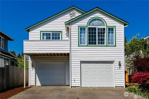 Photo of 512 N 104th Street St, Seattle, WA 98133 (MLS # 2430565)