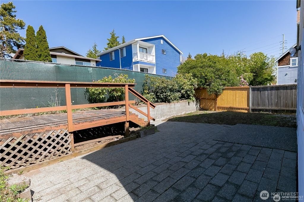 Photo of 512 N 104th Street St, Seattle, WA 98133 (MLS # 2430565)