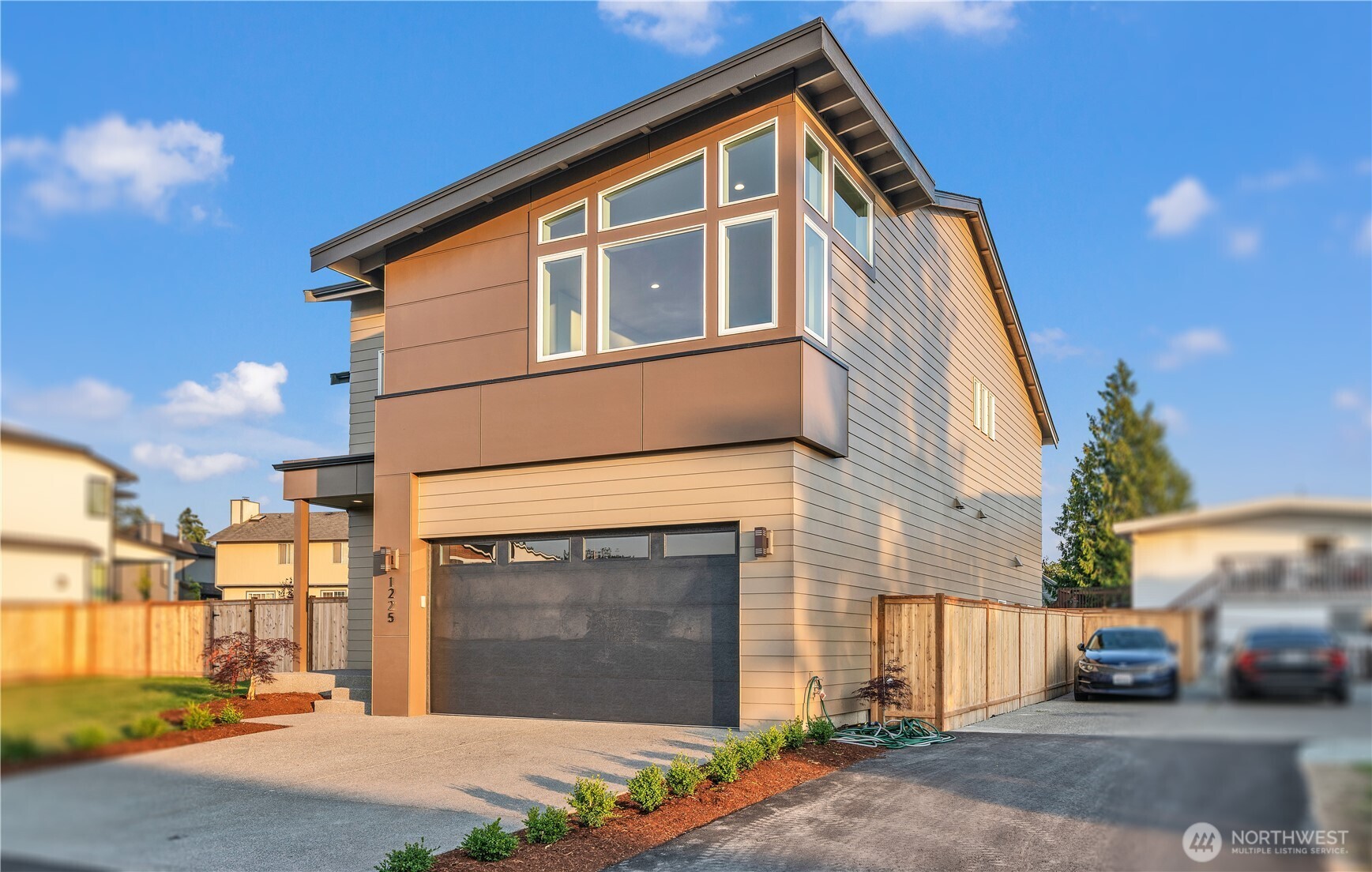 1225 S 234th Drive