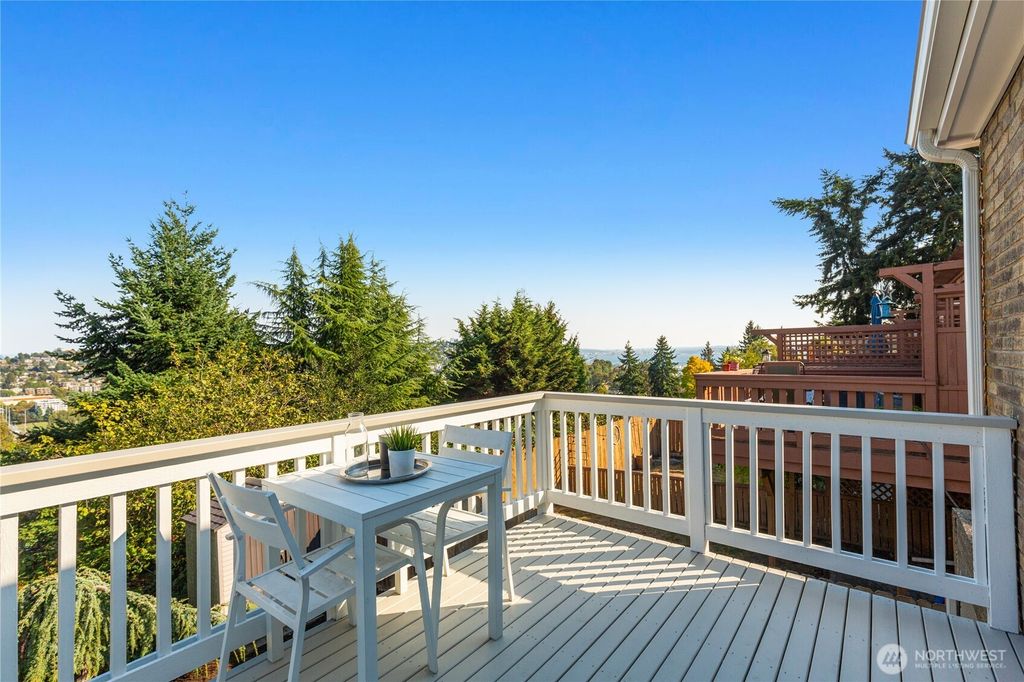 Photo of 3028 26th Avenue W, Seattle, WA 98199 (MLS # 2437648)