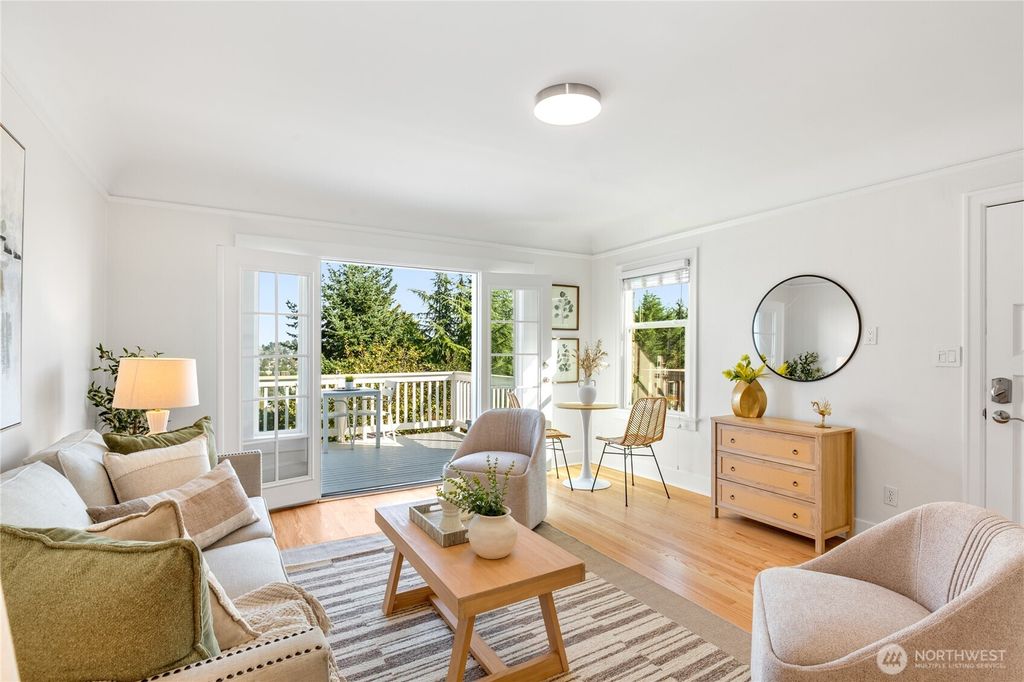 Photo of 3028 26th Avenue W, Seattle, WA 98199 (MLS # 2437648)
