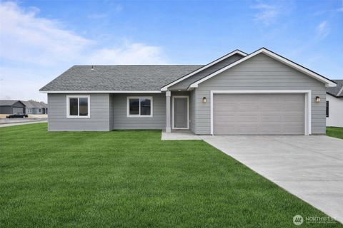 Photo of 0 Lot 20 Peach Street, Mattawa, WA 99349 (MLS # 2492098)