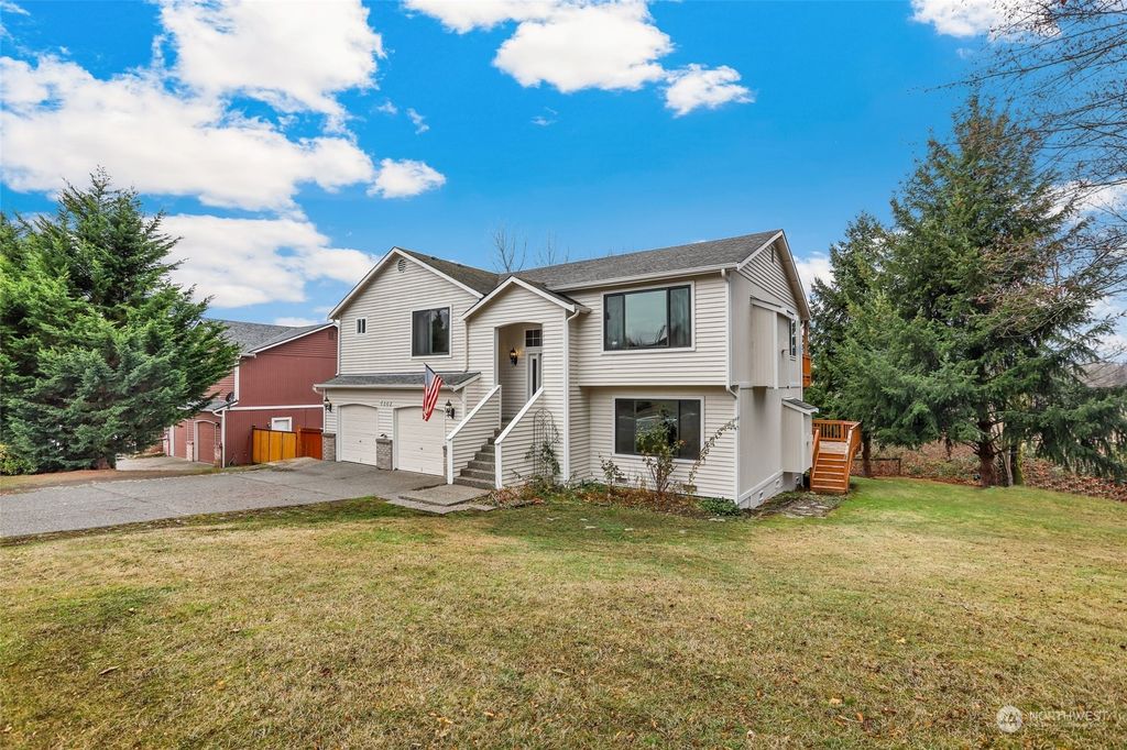 Photo of 7329 88th Street NE, Marysville, WA 98270 (MLS # 2021593)