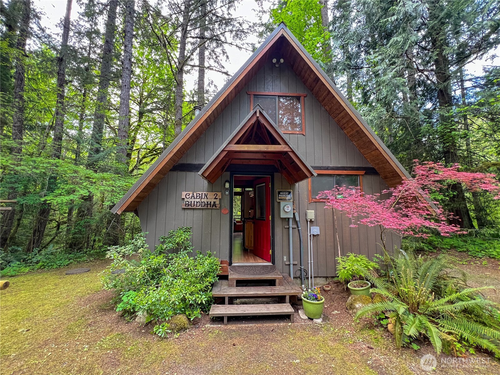 423 Lords Lake Loop