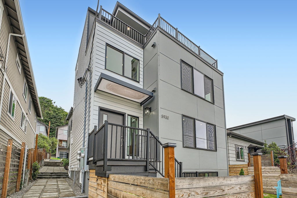 Photo of 5930 18th Avenue S, Seattle, WA 98108 (MLS # 2596584)