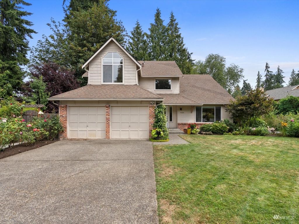 Photo of 4420 186th Avenue SE, Issaquah, WA 98027 (MLS # 1981422)
