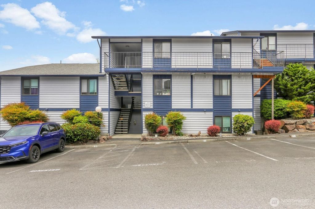 Photo of 15416 40th Avenue W #49, Lynnwood, WA 98087 (MLS # 2376584)