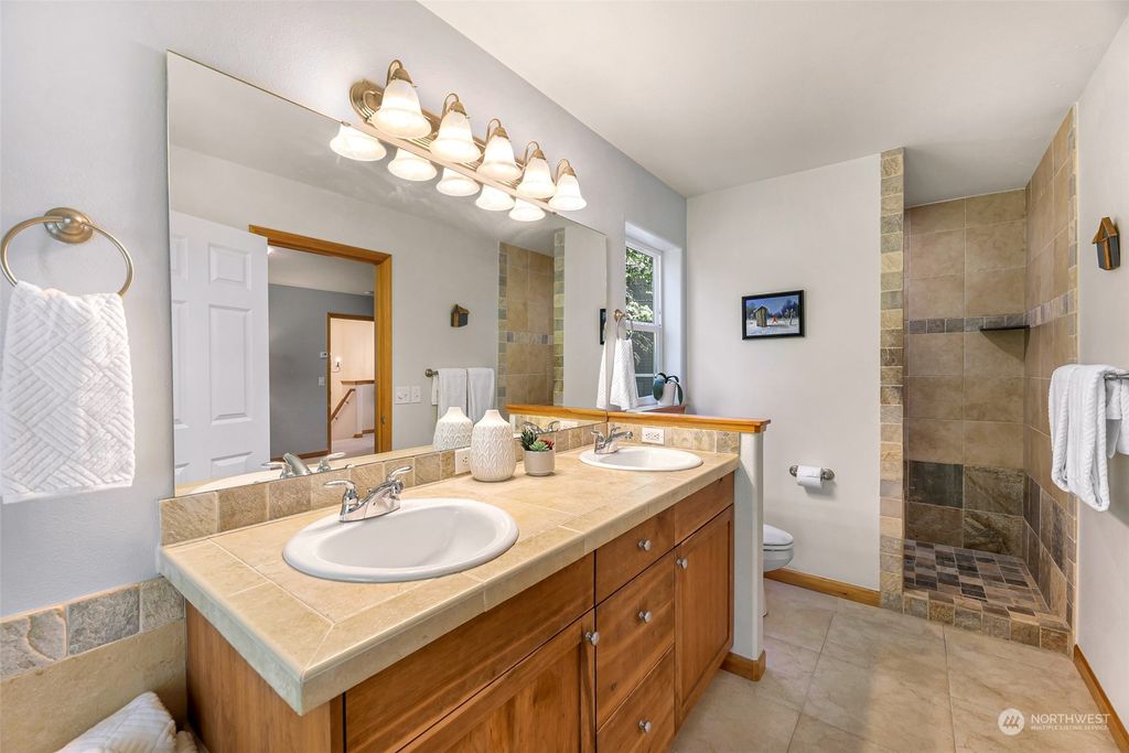 listing image 9368096079003015981