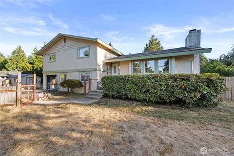 Photo of 2515 15th Avenue SE, Olympia, WA 98501 (MLS # 2572969)