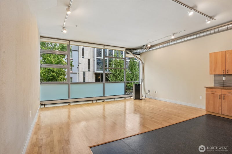 2015 Terry Avenue 415