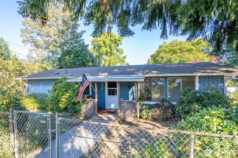 Photo of 301 Sweany Street, Port Orchard, WA 98366 (MLS # 2440891)