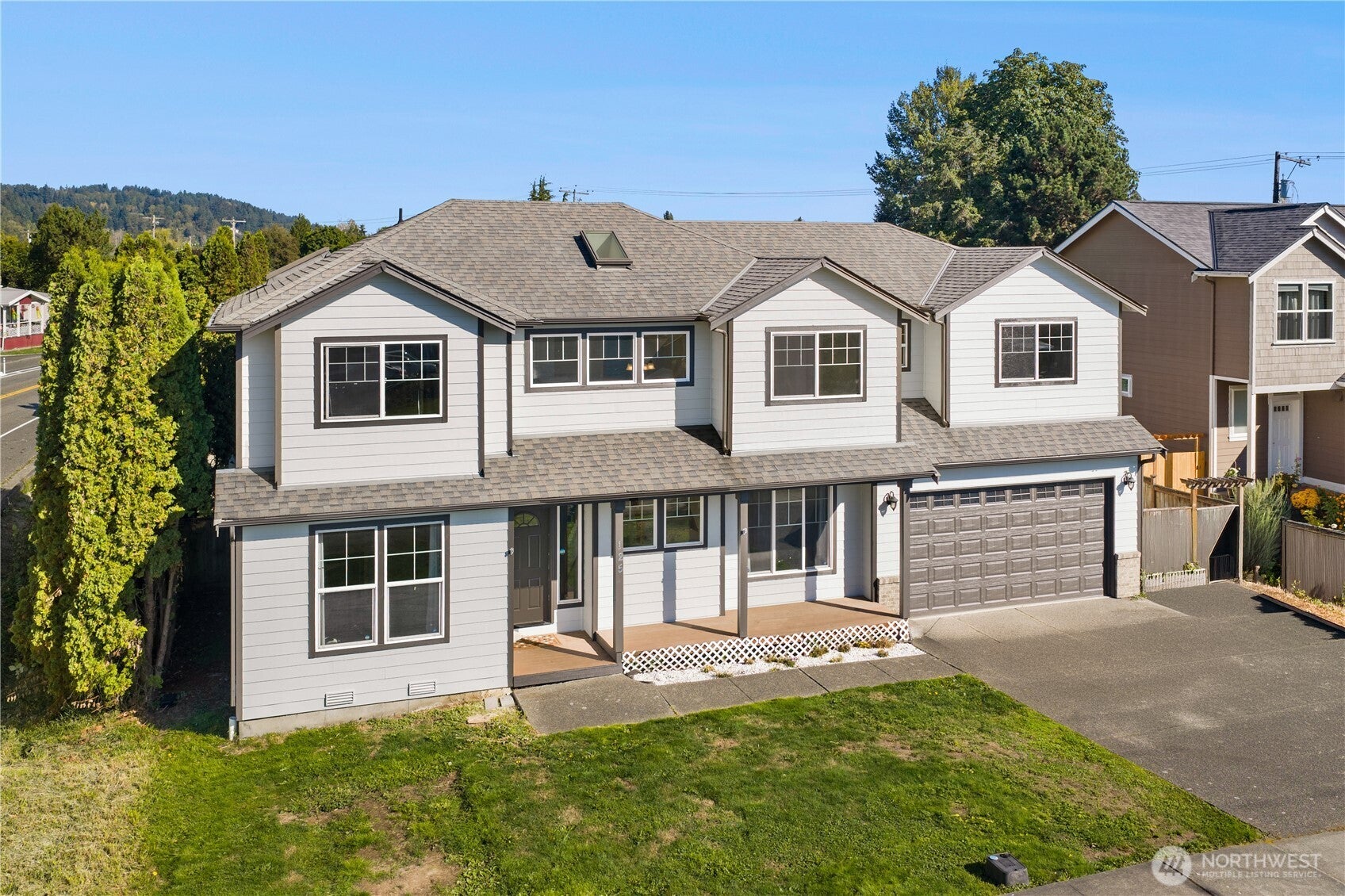 125 6th Avenue N