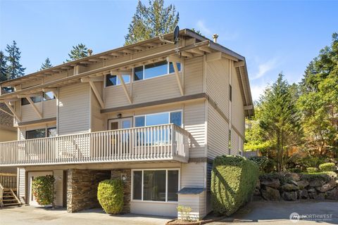 Photo of 243 169th Avenue NE, Bellevue, WA 98008 (MLS # 2558820)