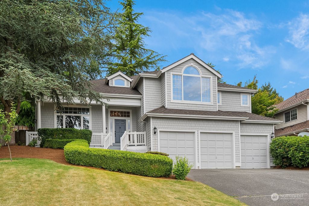 Photo of 17102 SE 29th Place, Bellevue, WA 98008 (MLS # 2128197)