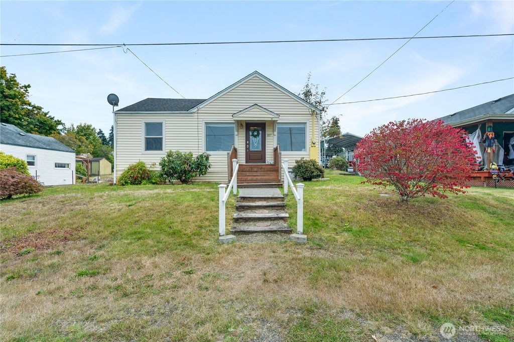 Photo of 317 W Pine Street, McCleary, WA 98557 (MLS # 2588668)