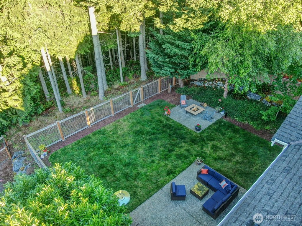 Photo of 6214 Douglas Avenue SE, Snoqualmie, WA 98065 (MLS # 2537797)