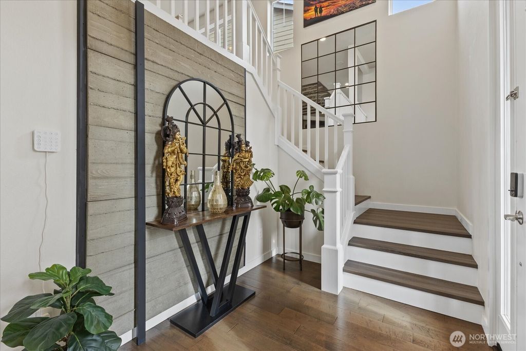 Photo of 9219 Jacobia Avenue SE, Snoqualmie, WA 98065 (MLS # 2501616)