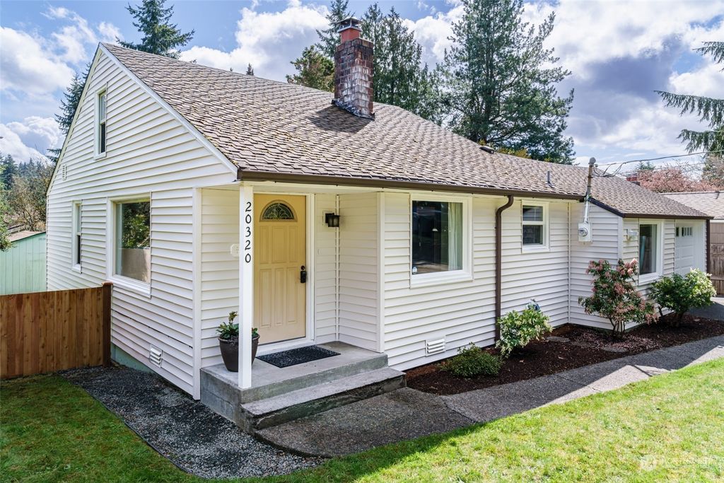 Photo of 20320 30th Avenue NE, Lake Forest Park, WA 98155 (MLS # 2051235)