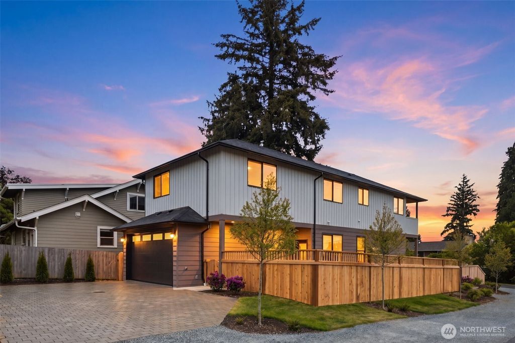 Photo of 10202 44th Avenue SW, Seattle, WA 98146 (MLS # 2526093)