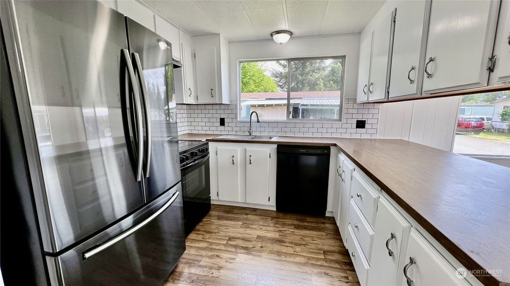 Photo of 3715 152nd Street NE #32, Marysville, WA 98271 (MLS # 2237419)