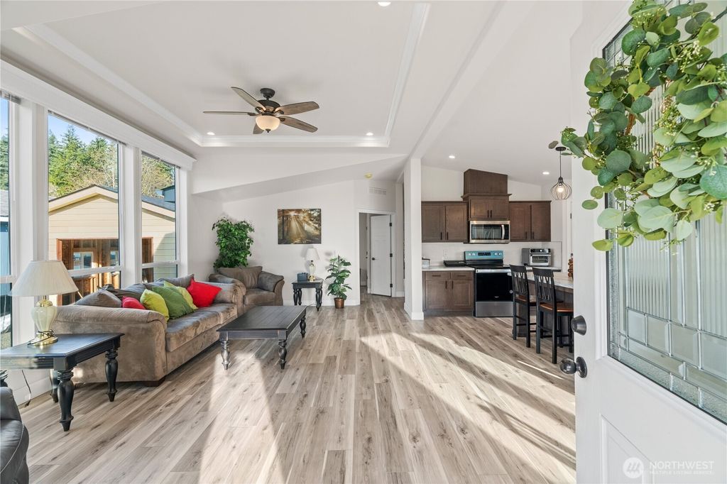 Photo of 1019 Stanford Drive #67, Cosmopolis, WA 98537 (MLS # 2456657)