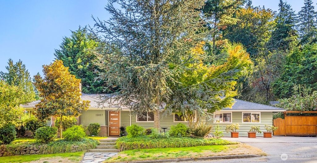 Photo of 15857 35th Avenue NE, Lake Forest Park, WA 98155 (MLS # 2432610)