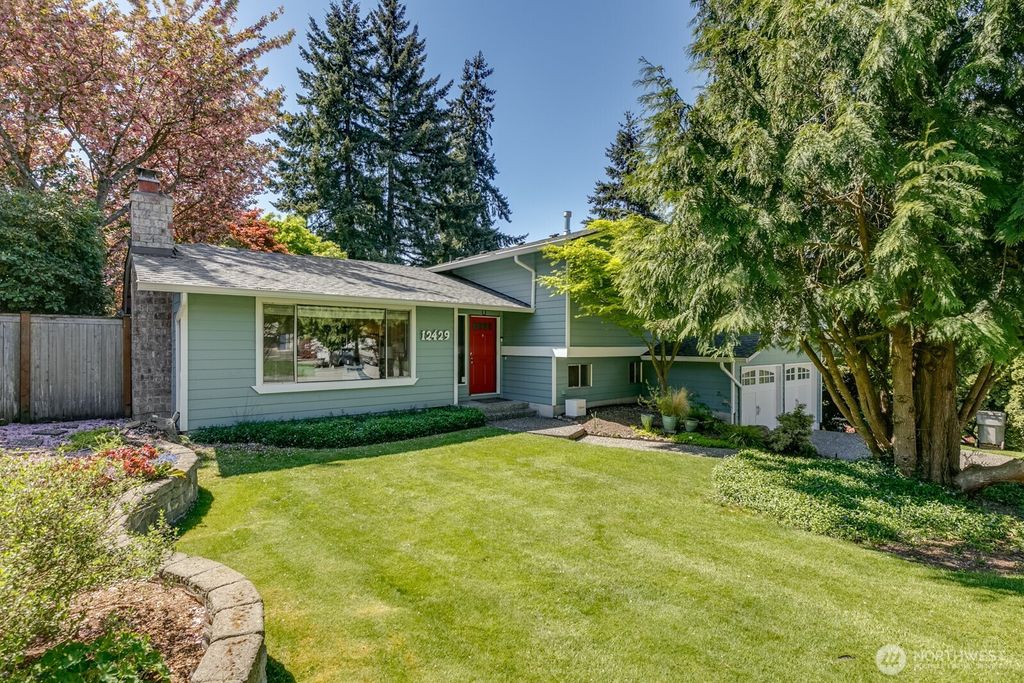 Photo of 12429 NE 149th Street, Woodinville, WA 98072 (MLS # 2501770)