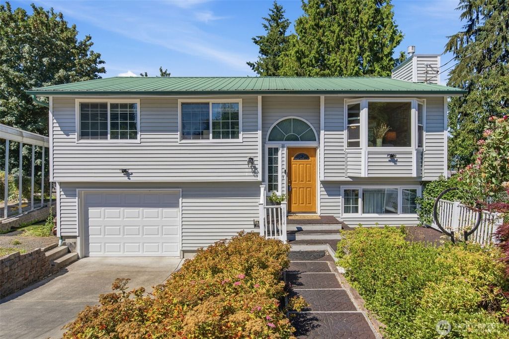 Photo of 1814 Agate Court NW, Poulsbo, WA 98370 (MLS # 2540410)