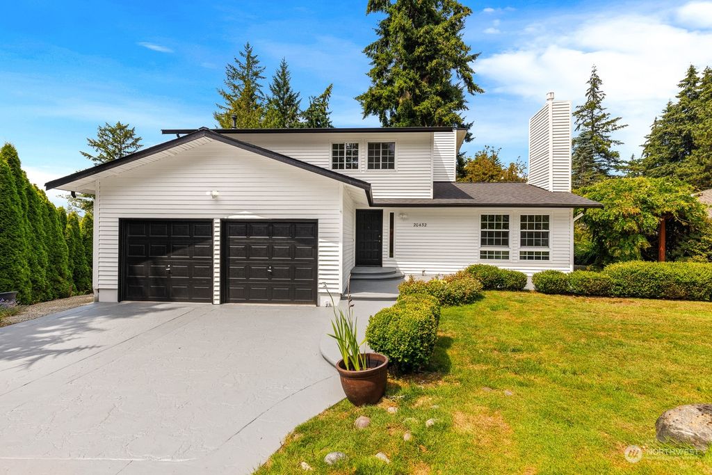 Photo of 20432 NE 3rd Street, Sammamish, WA 98074 (MLS # 2266684)