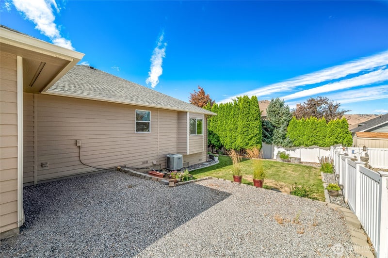 1544 Harrington Lane
