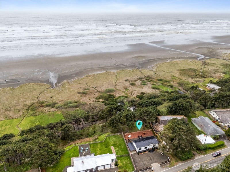 4726 Beach Lane