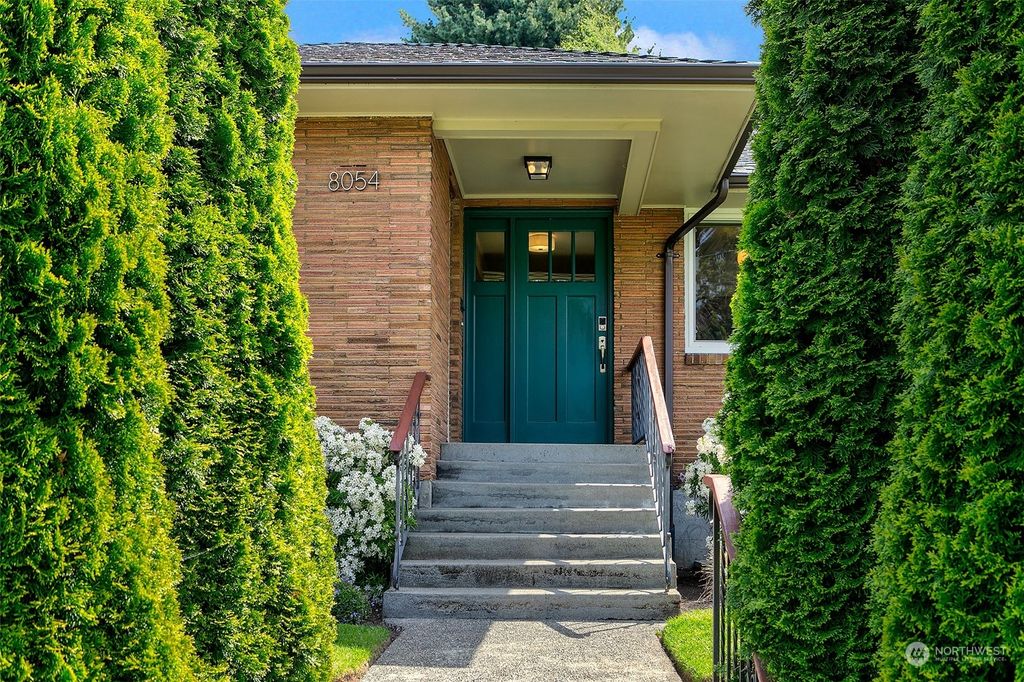 Photo of 8054 Wallingford Avenue N, Seattle, WA 98103 (MLS # 2227698)