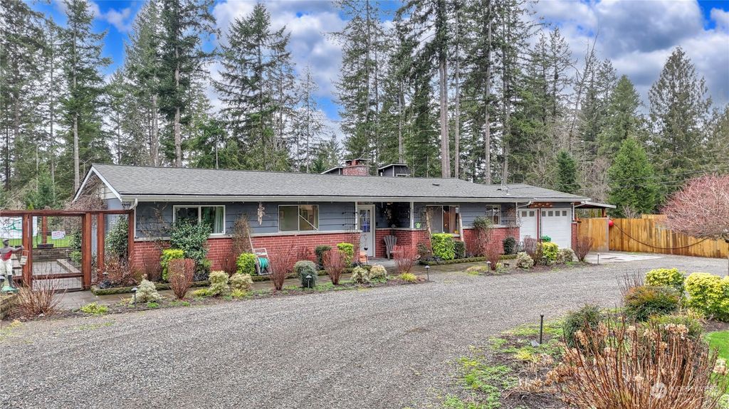 Photo of 29841 224th Avenue SE, Black Diamond, WA 98010 (MLS # 2195940)
