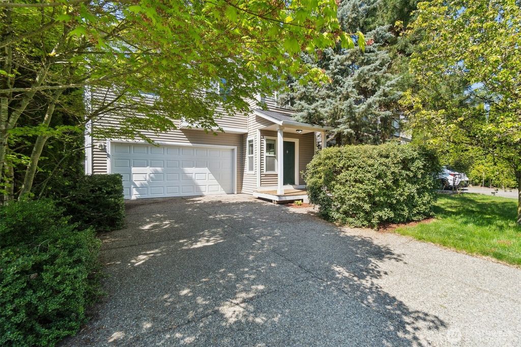 Photo of 11067 Elliston Way NE, Redmond, WA 98053 (MLS # 2363124)