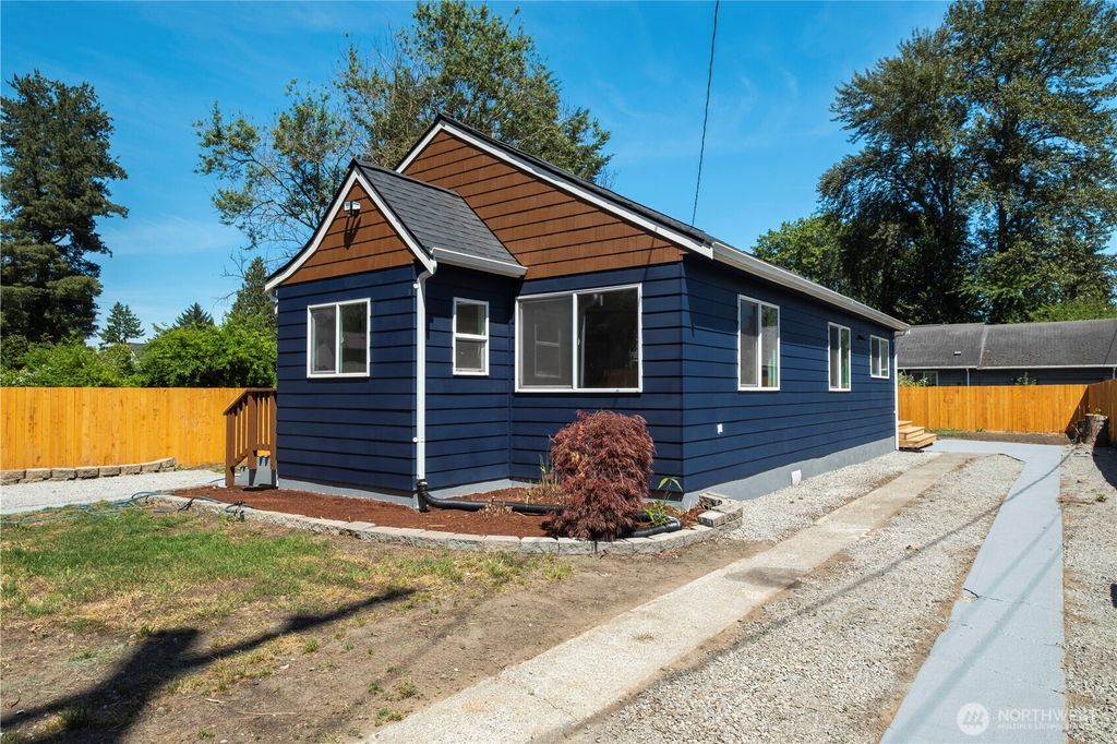 Photo of 12416 Roseberg Avenue S, Seattle, WA 98168 (MLS # 2410520)