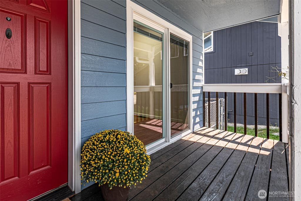 Photo of 5113 N Bristol Street, Tacoma, WA 98407 (MLS # 2568369)